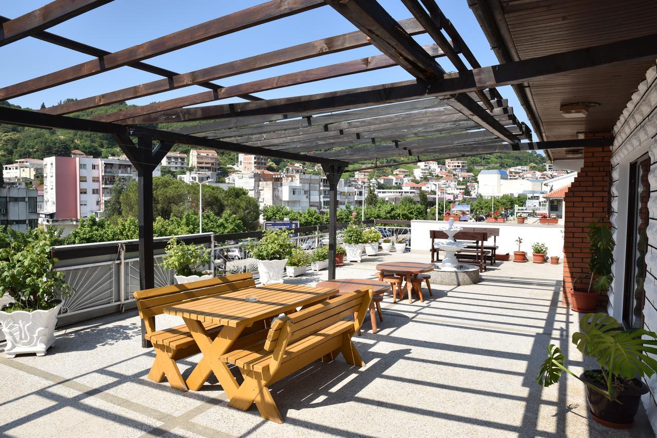 Guest House Evropa Улцинь Екстер'єр фото